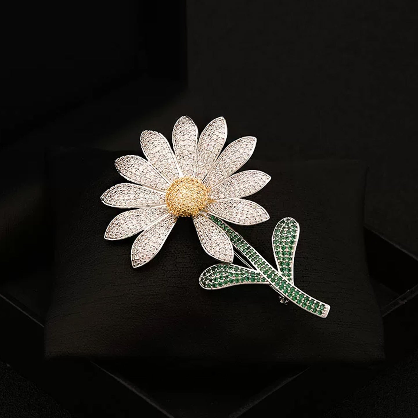 Premium daisy breast flower