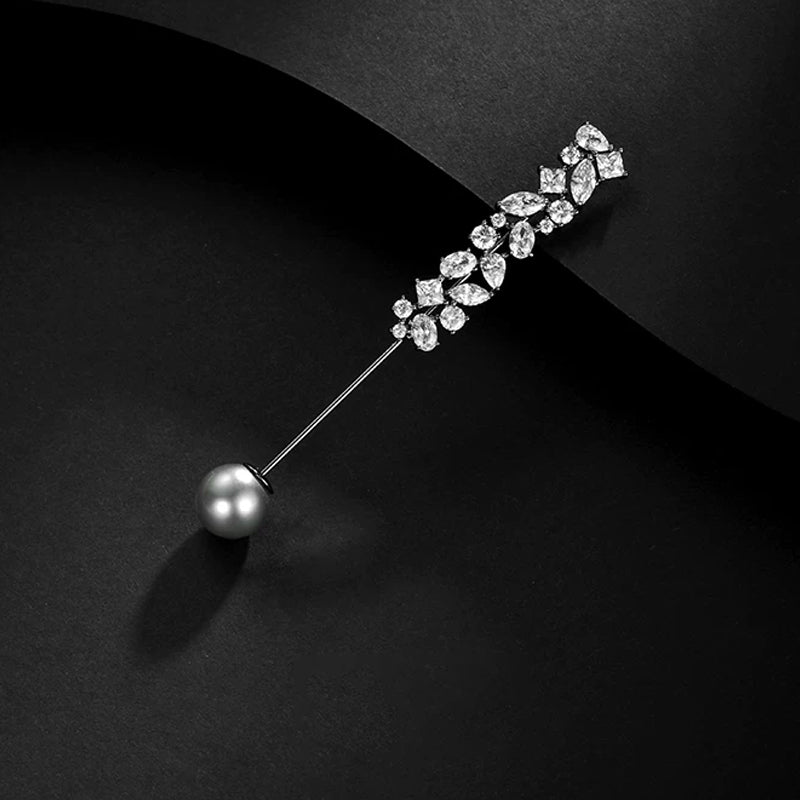 Retro zircon single character brooch