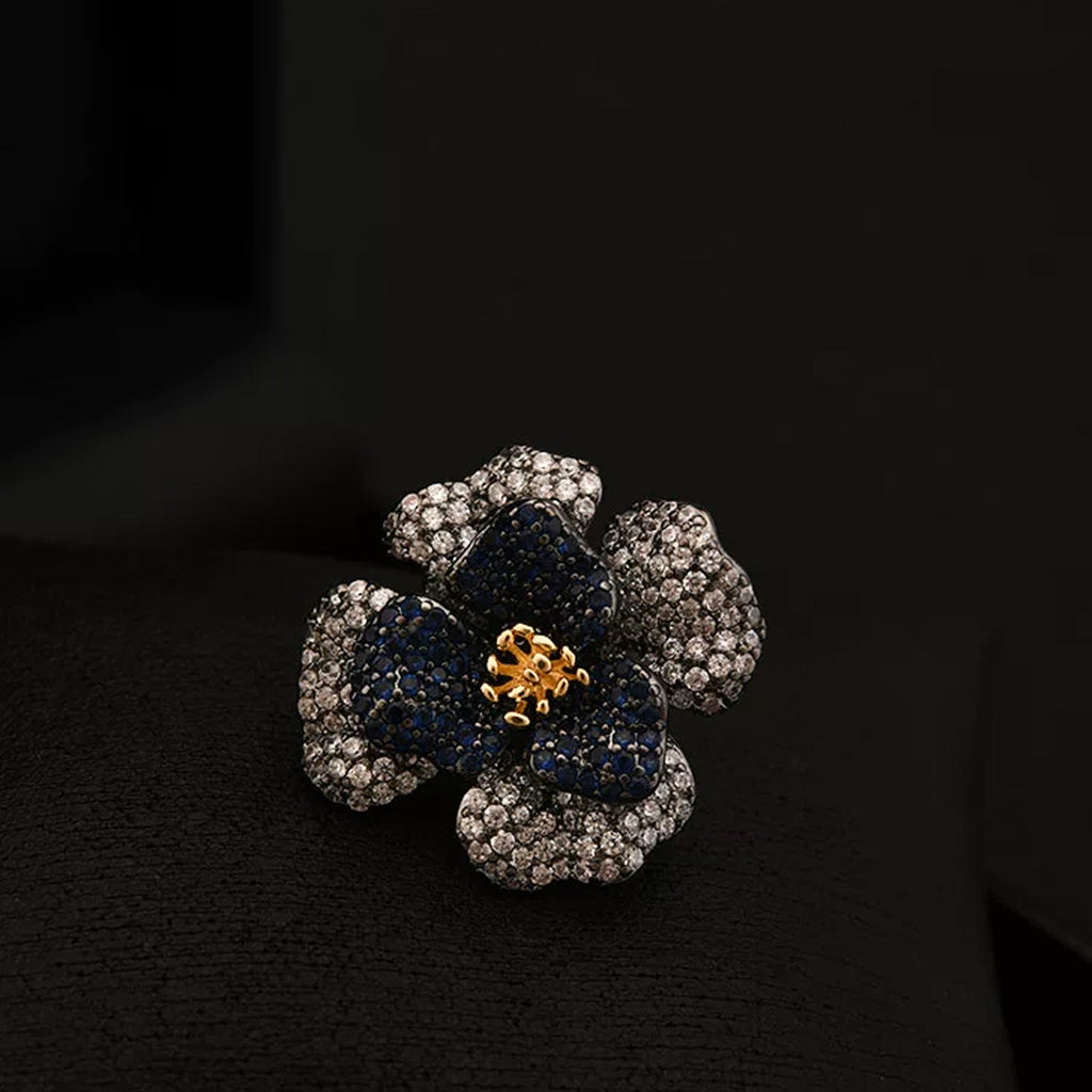 Sparkling exquisite camellia brooch